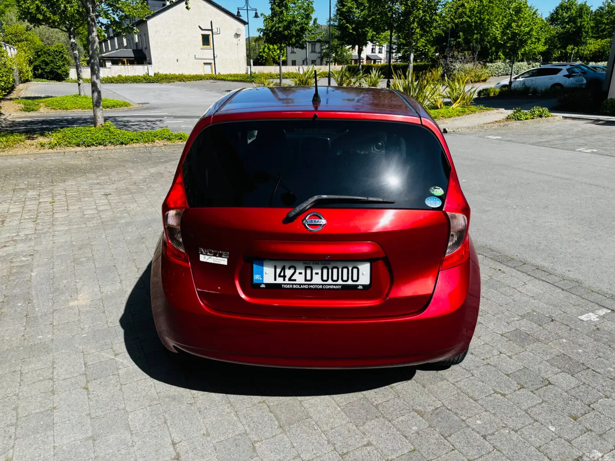 Nissan Note Hatchback, Petrol, 2014, Red