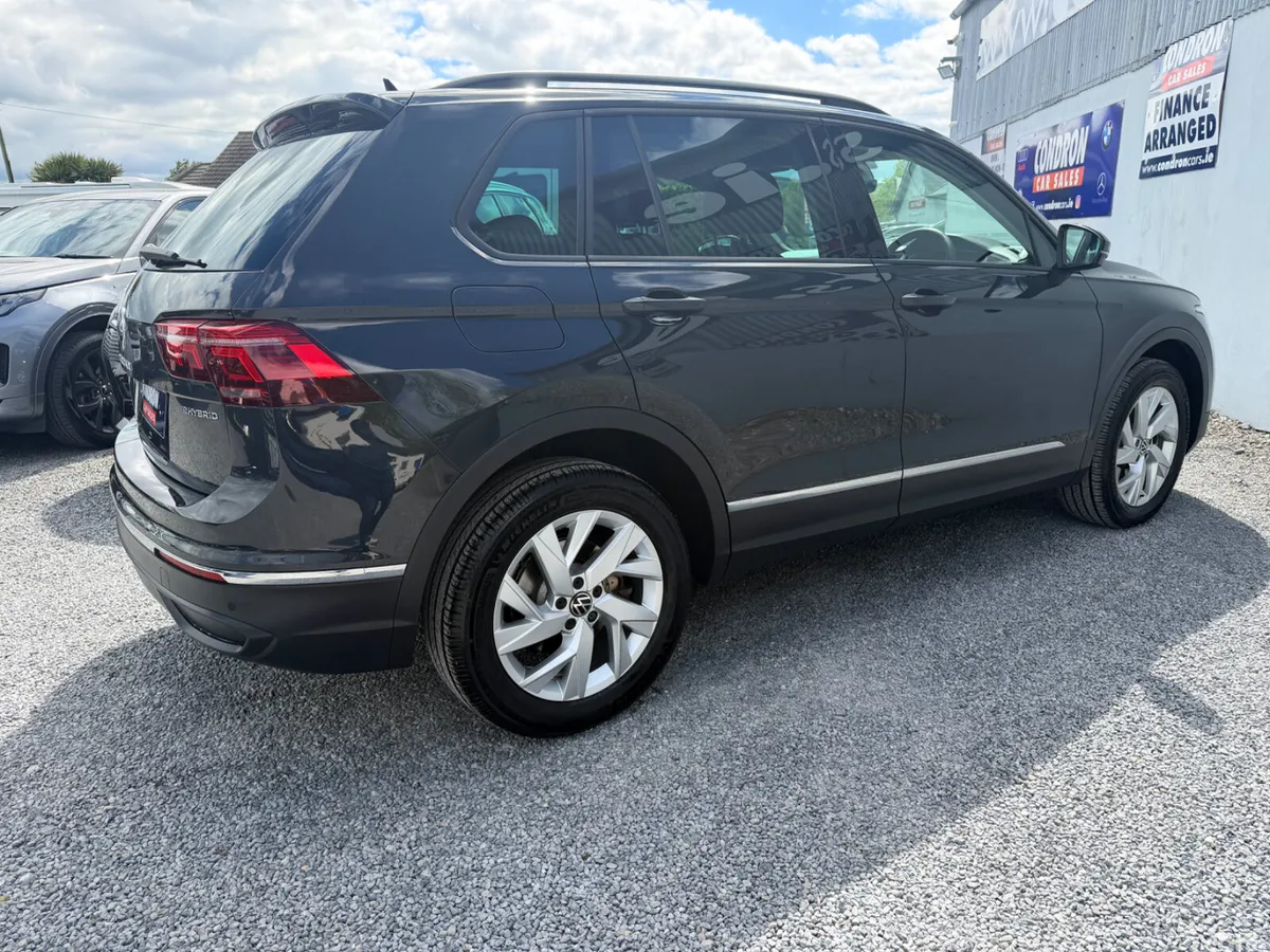 Volkswagen Tiguan SUV, Petrol Plug-in Hybrid, 2024, Grey