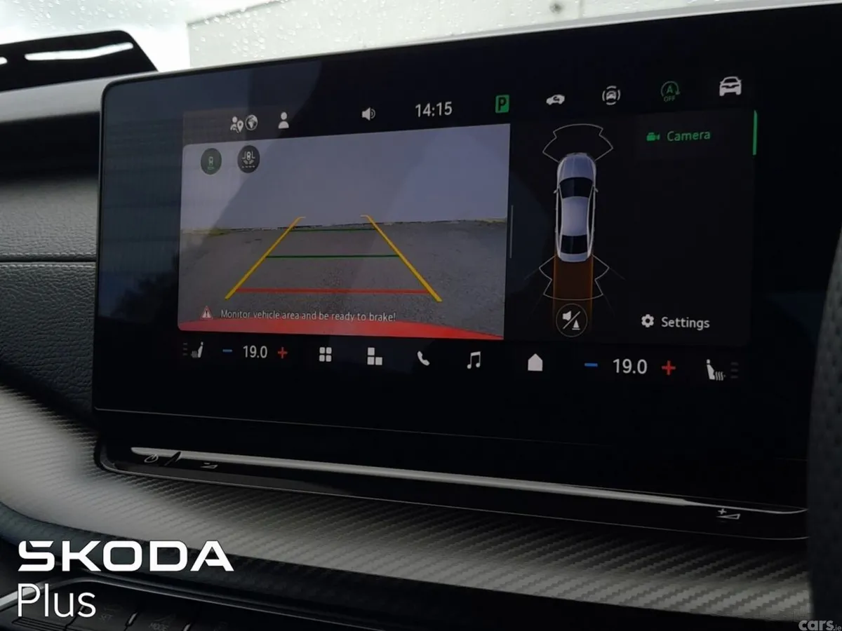 Skoda Octavia Saloon, Diesel, 2026, Red