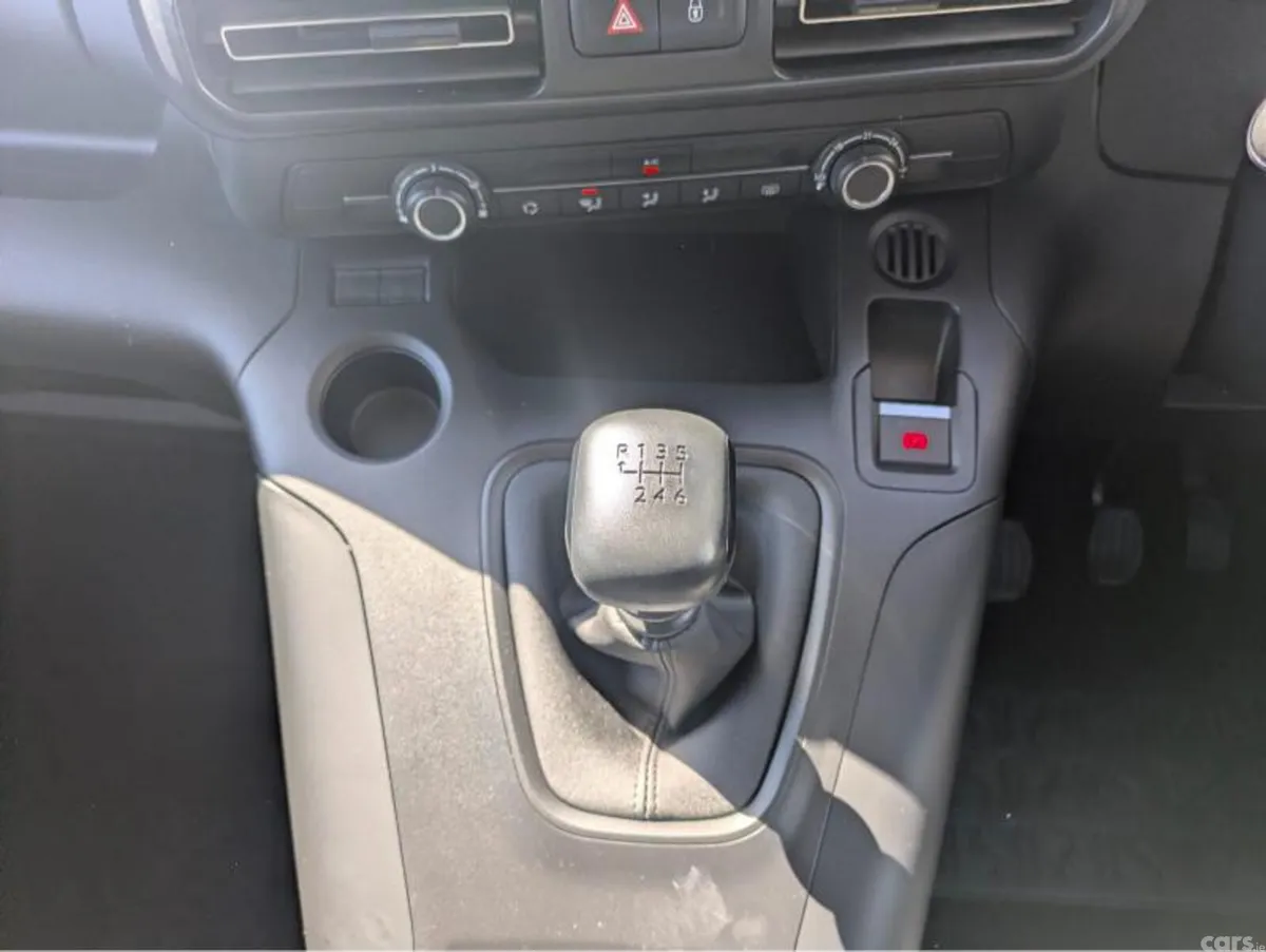Peugeot Rifter MPV, Diesel, 2024, Blue