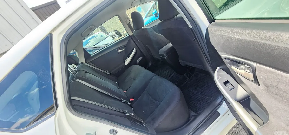 Toyota Prius Hatchback, Petrol Hybrid, 2014, White