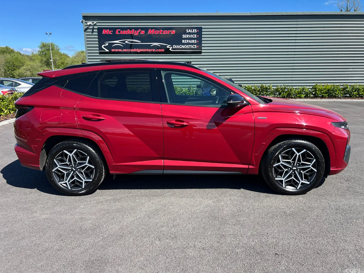 Hyundai Tucson SUV, Petrol Plug-in Hybrid, 2023, Red