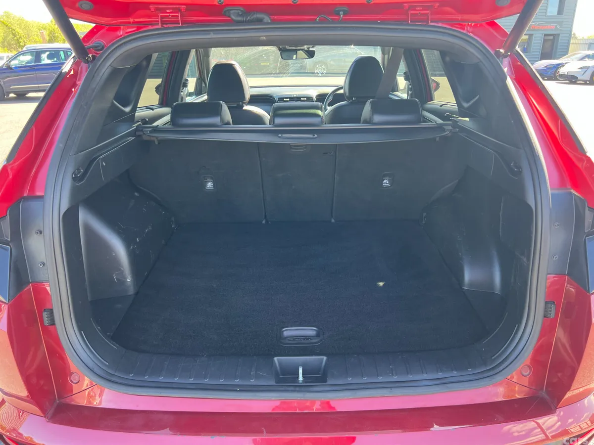 Hyundai Tucson SUV, Petrol Plug-in Hybrid, 2023, Red
