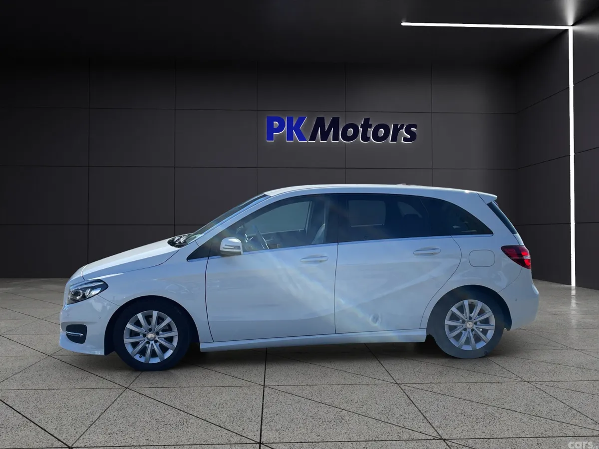 Mercedes-Benz B-Class Hatchback, Petrol, 2017, White