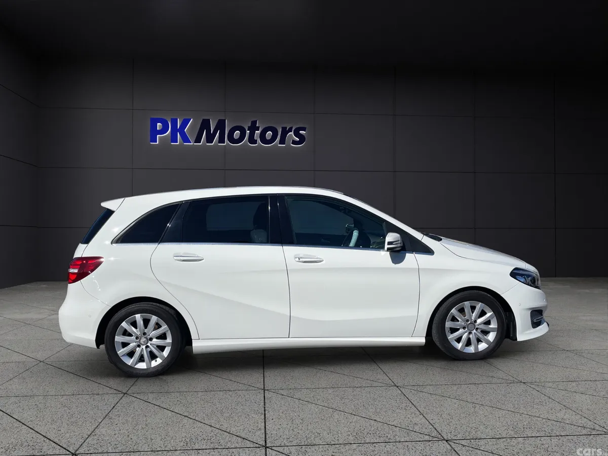 Mercedes-Benz B-Class Hatchback, Petrol, 2017, White