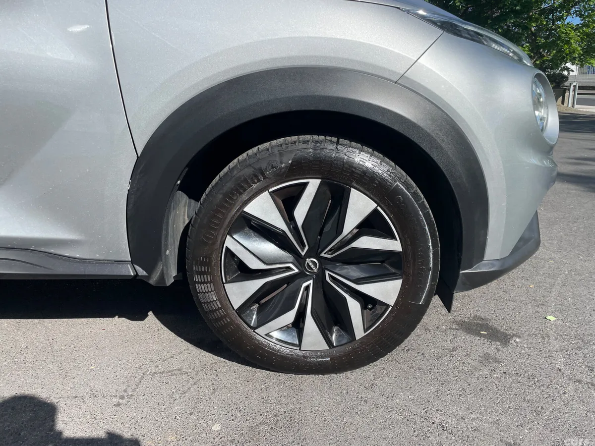 Nissan Juke SUV, Petrol, 2023, Silver