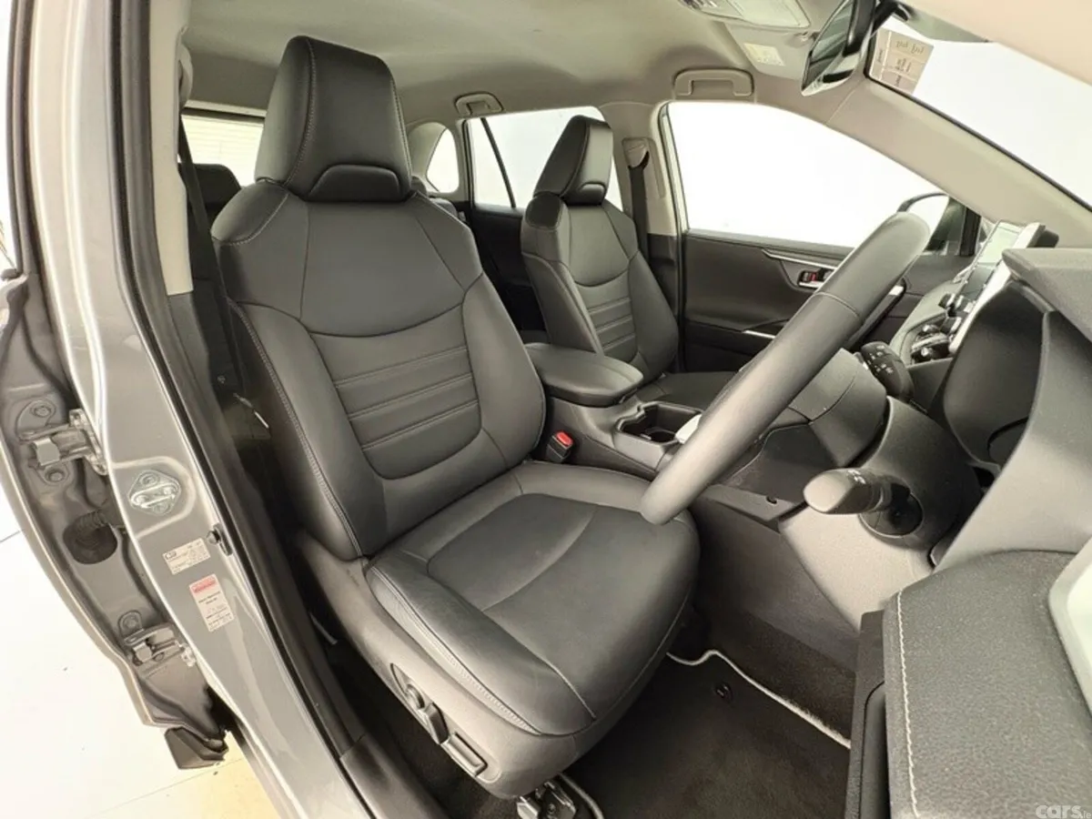 Toyota RAV4 SUV, Petrol Hybrid, 2022, Silver