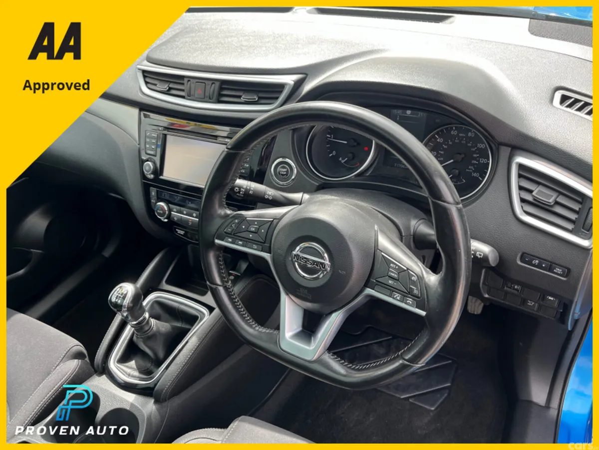 Nissan Qashqai SUV, Diesel, 2017, Blue