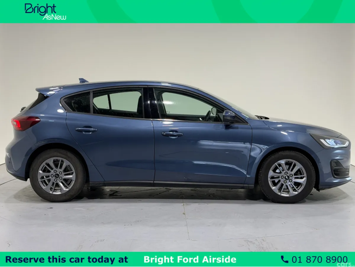Ford Focus Hatchback, Diesel, 2024, Blue