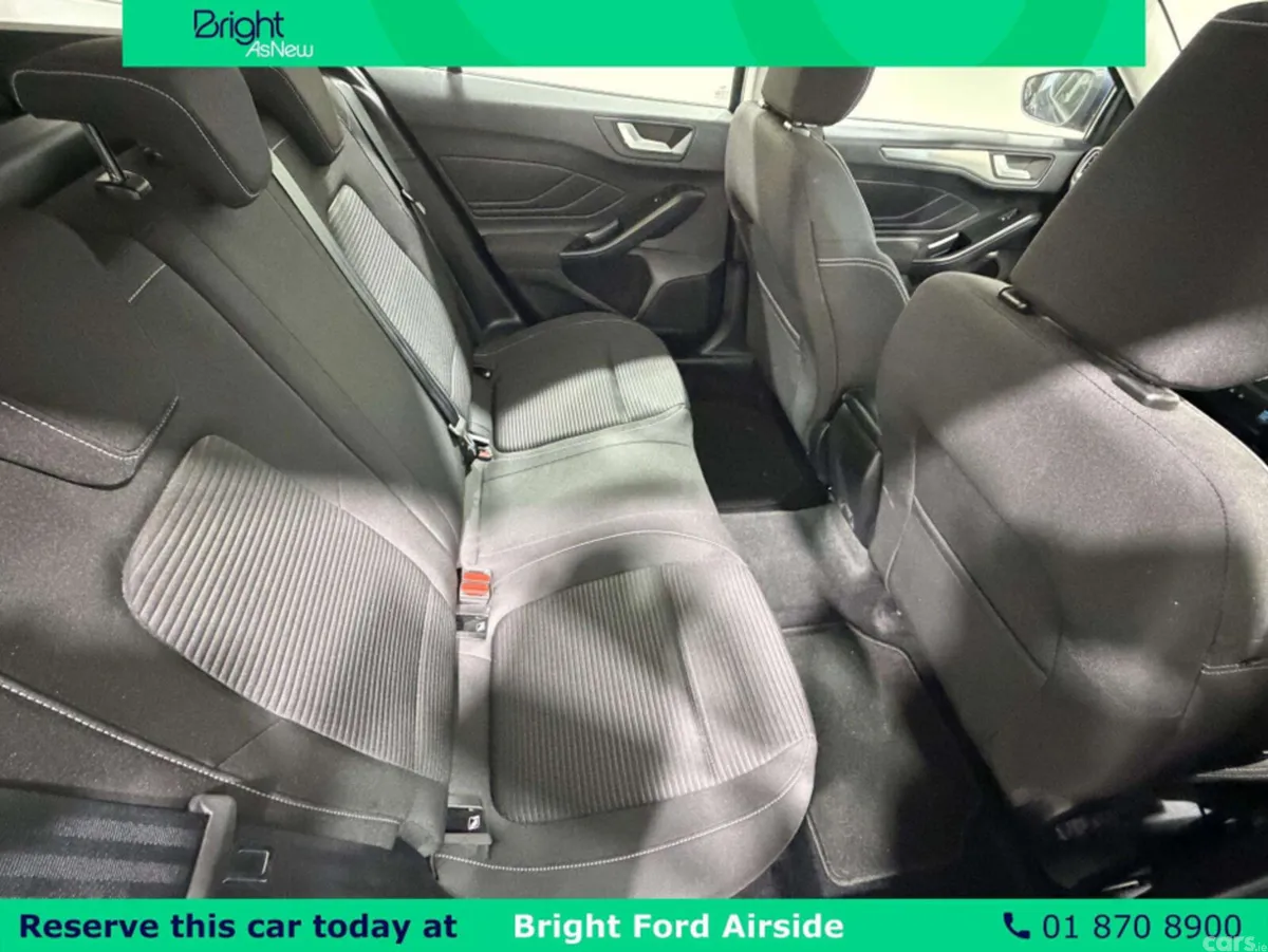 Ford Focus Hatchback, Diesel, 2024, Blue