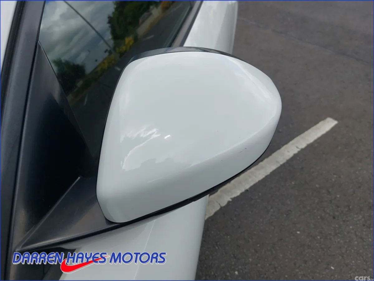 Jaguar E-Pace Estate, Diesel, 2019, White