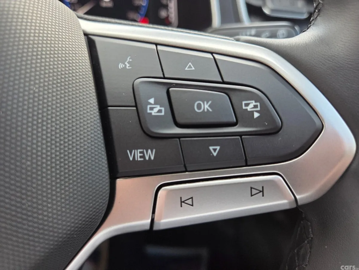Volkswagen T-Roc SUV, Diesel, 2024, Black