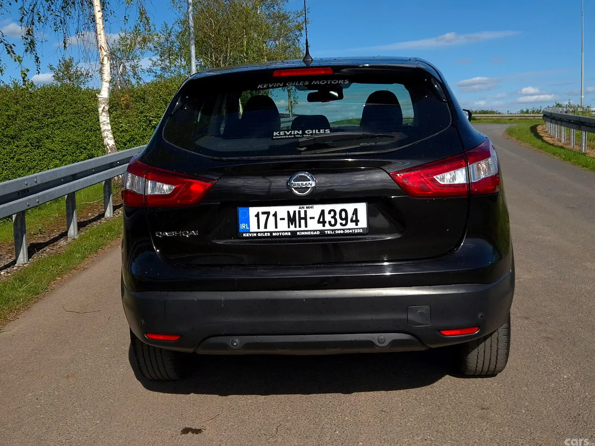 Nissan Qashqai SUV, Diesel, 2017, Black