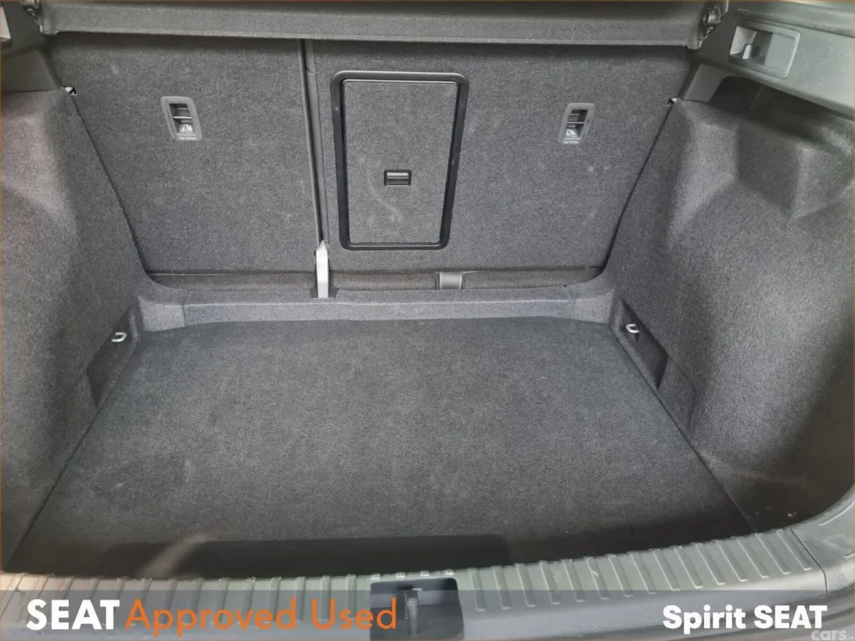 SEAT Ateca SUV, Petrol, 2025, Grey