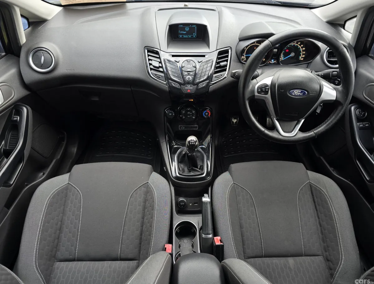 Ford Fiesta Hatchback, Petrol, 2015, Black