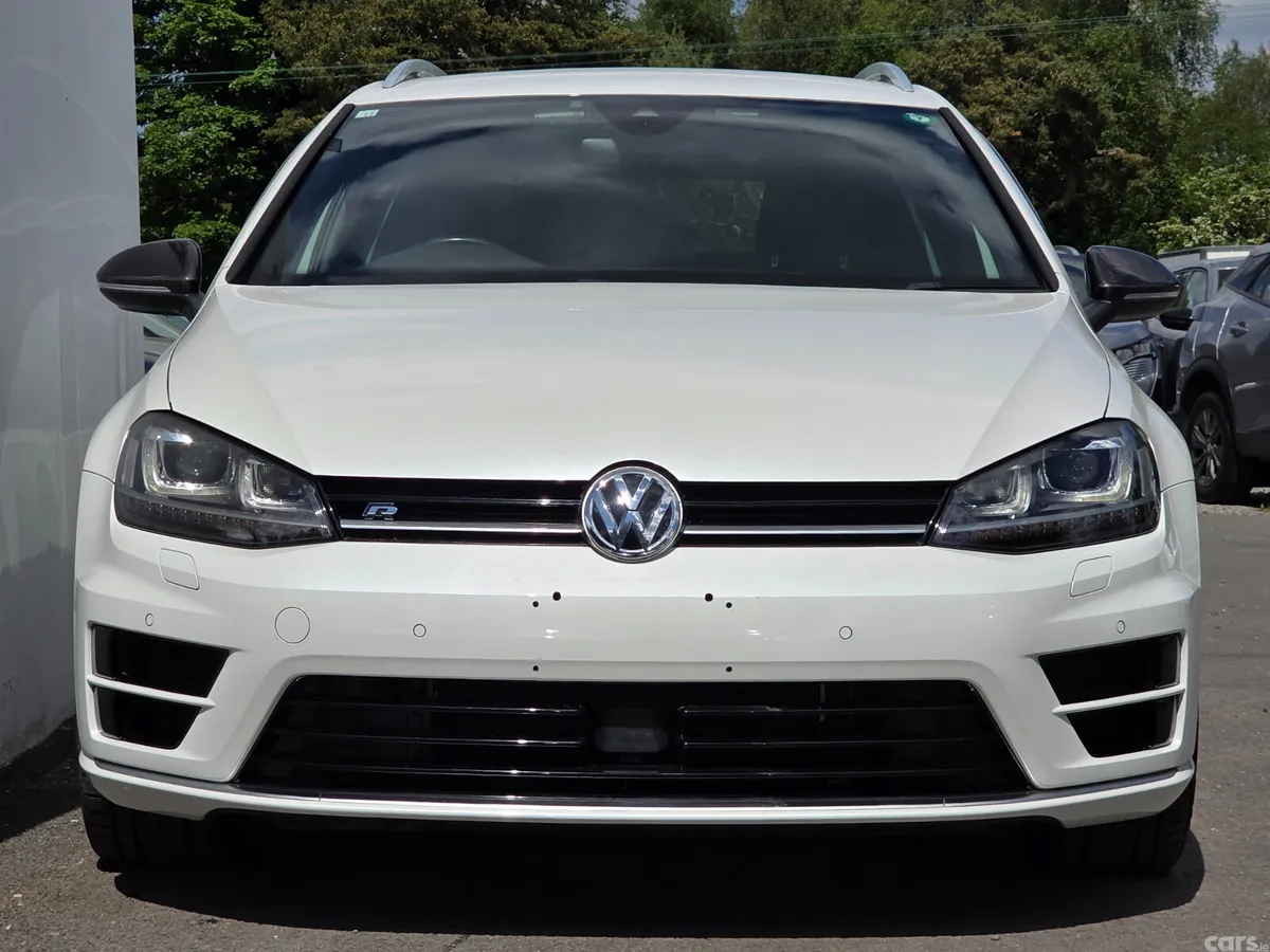Volkswagen Golf Estate, Petrol, 2016, White