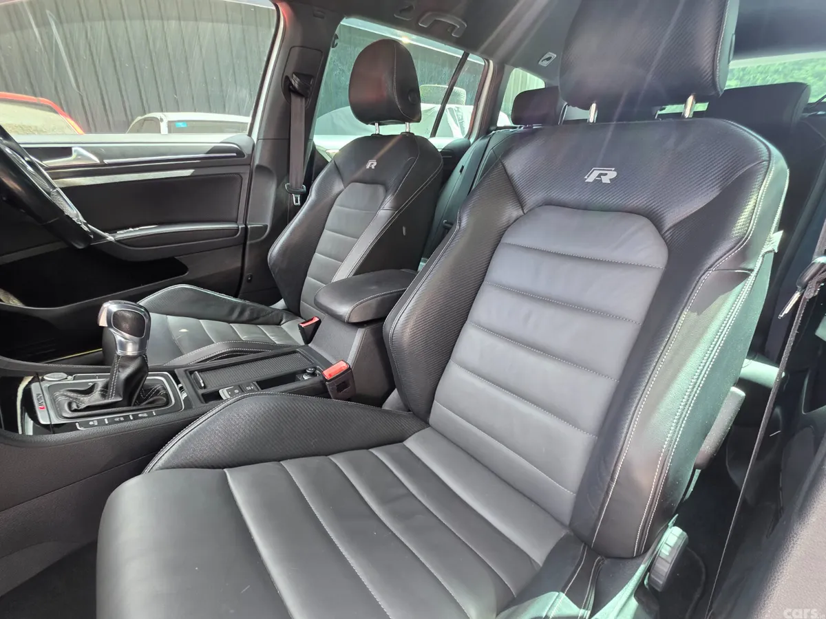 Volkswagen Golf Estate, Petrol, 2016, White
