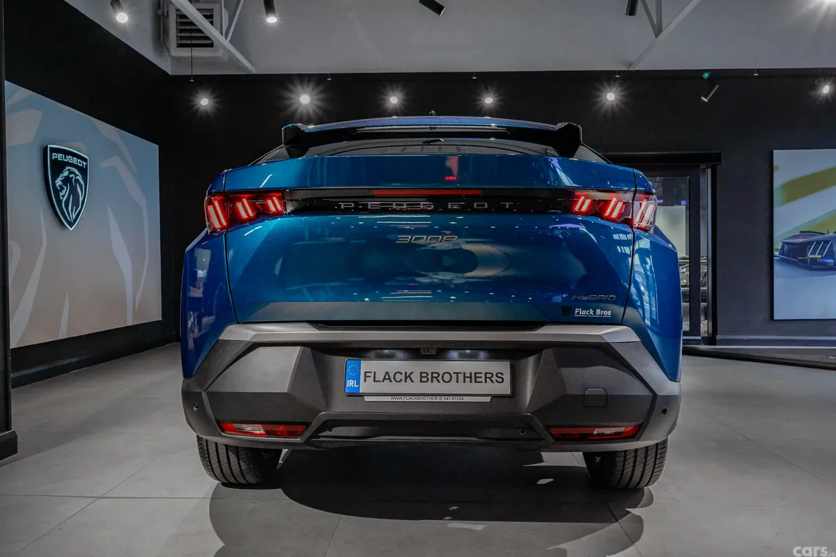Peugeot 3008 MPV, Petrol Hybrid, 2025, Blue