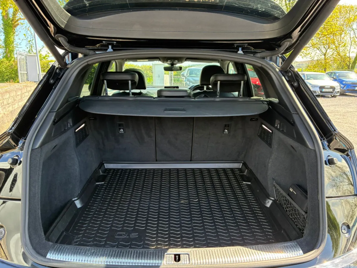 Audi Q5 SUV, Diesel, 2019, Black