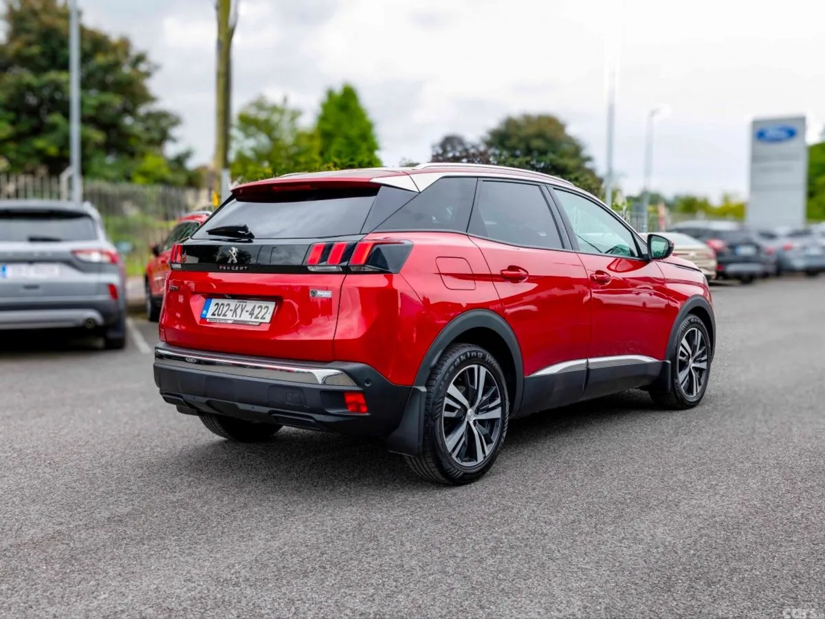 Peugeot 3008 MPV, Diesel, 2020, Red