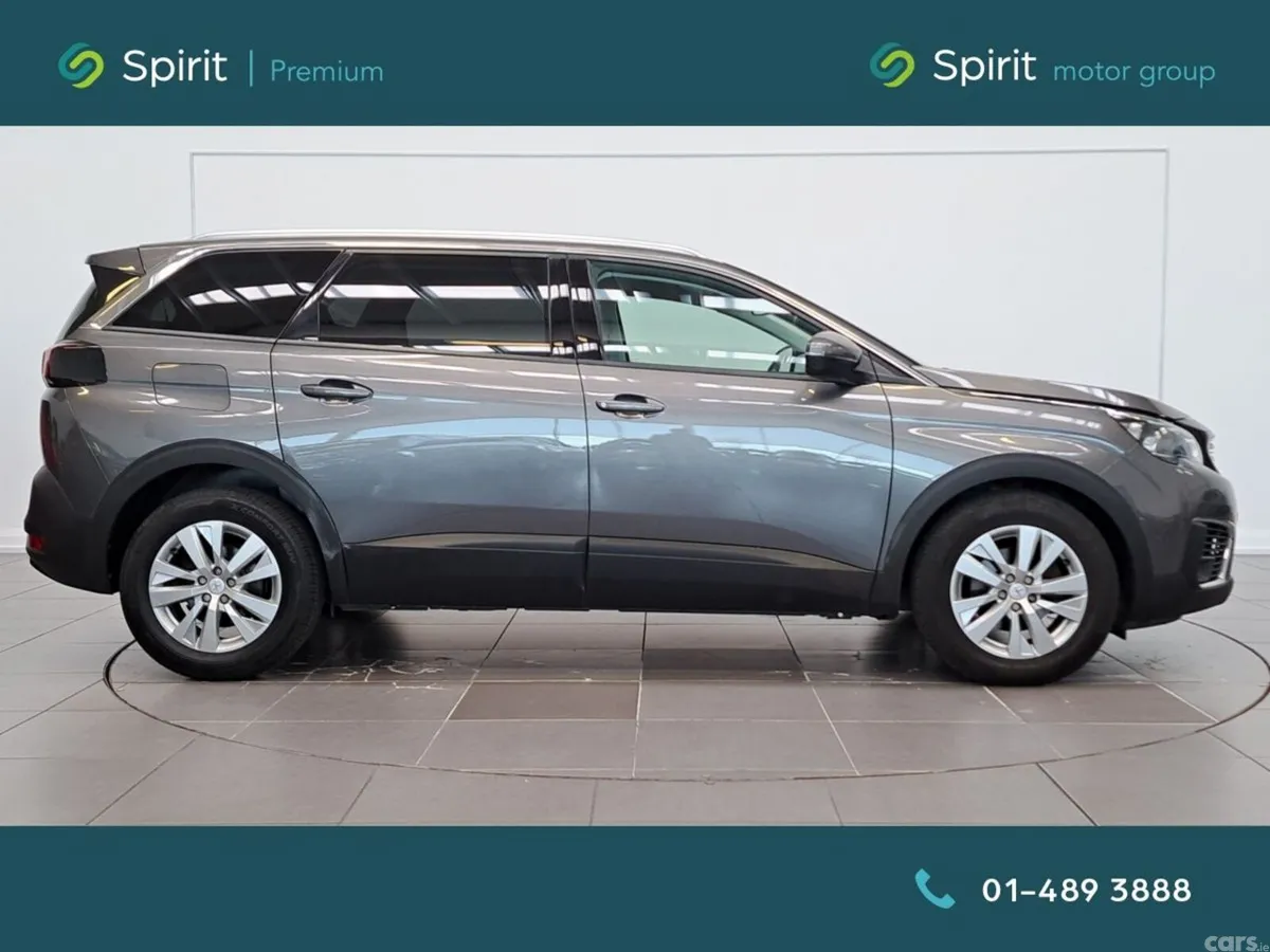 Peugeot 5008 MPV, Petrol, 2019, Grey