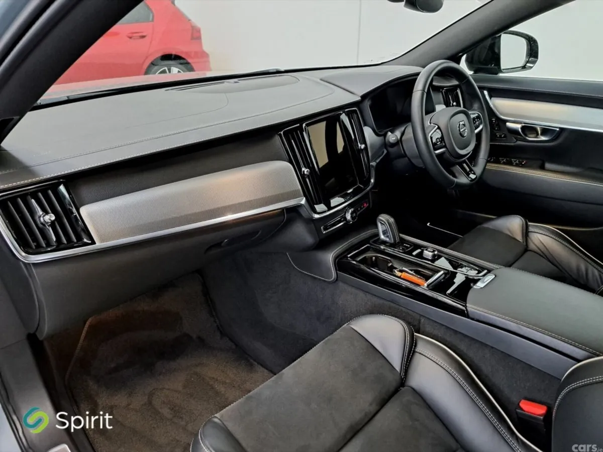Volvo S90 Saloon, Petrol Plug-in Hybrid, 2022, Grey