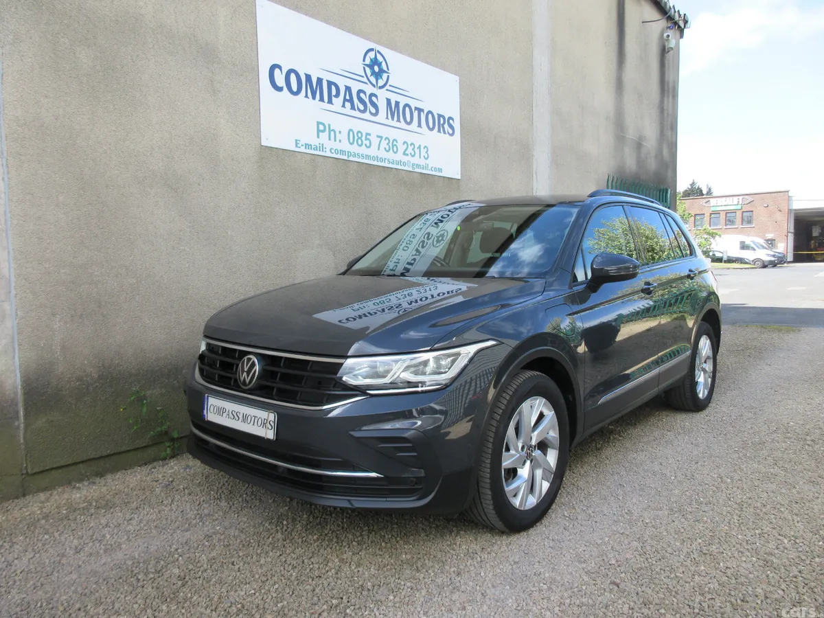 Volkswagen Tiguan SUV, Petrol Hybrid, 2022, Grey
