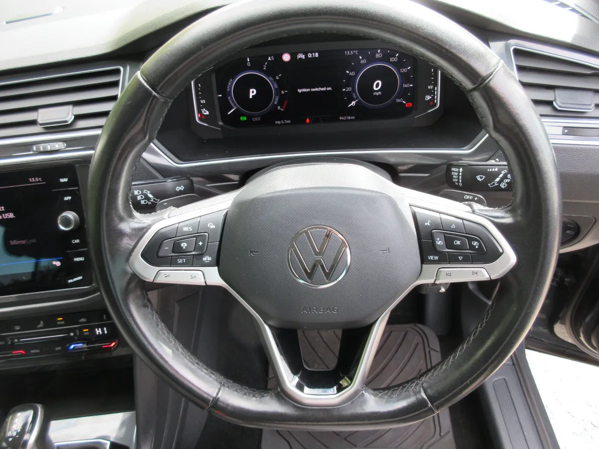 Volkswagen Tiguan SUV, Petrol Hybrid, 2022, Grey