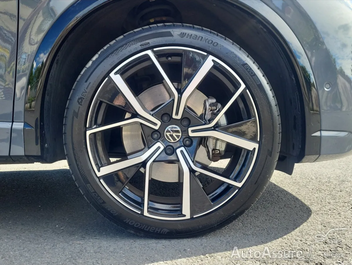 Volkswagen Tiguan Estate, Petrol Hybrid, 2025, Grey