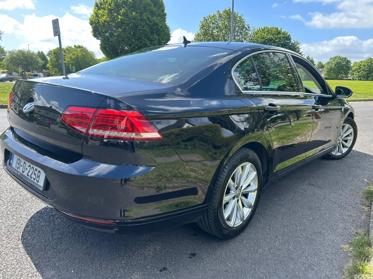 Volkswagen Passat Saloon, Diesel, 2019, Black