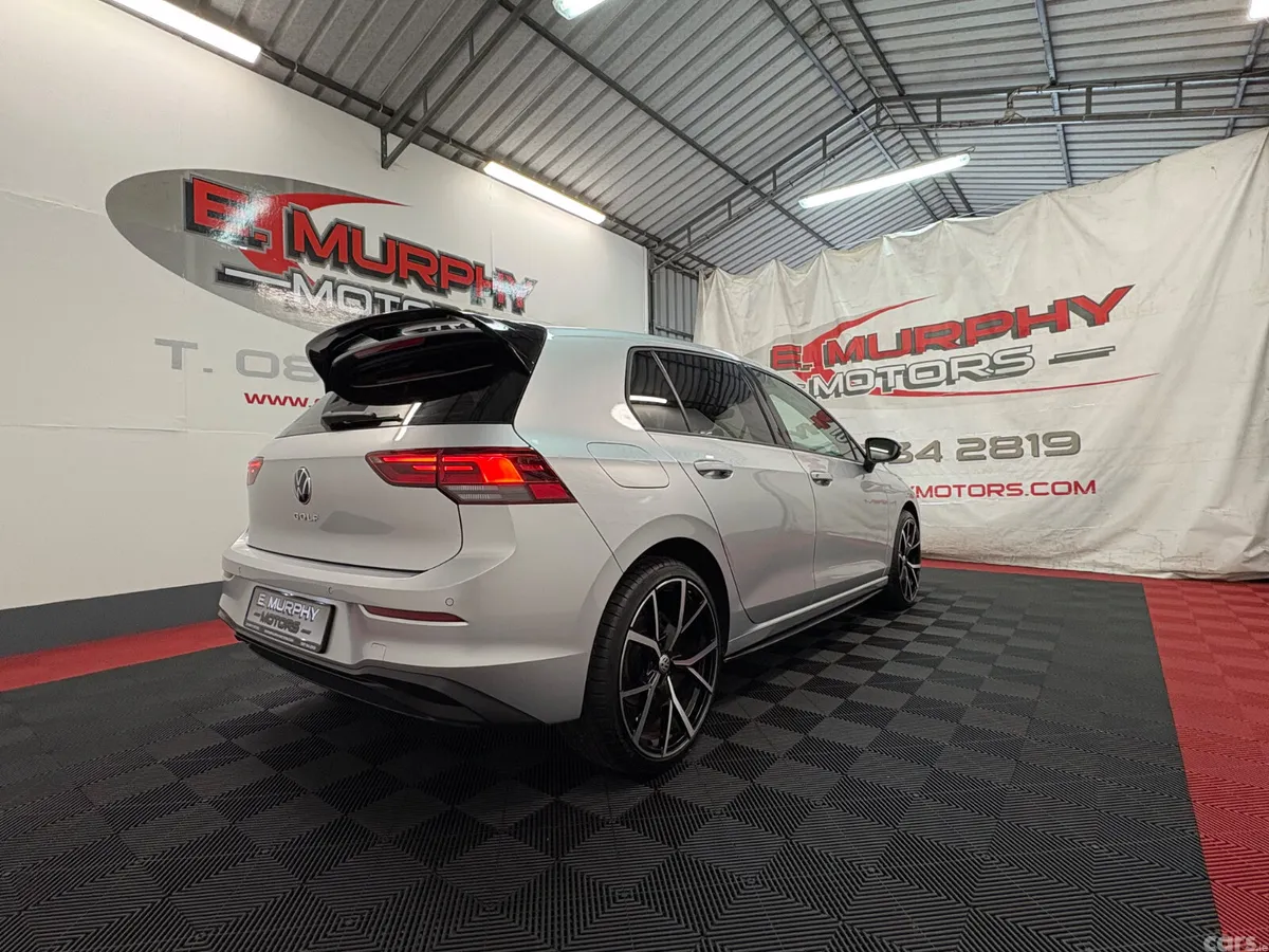 Volkswagen Golf Hatchback, Diesel, 2022, Silver