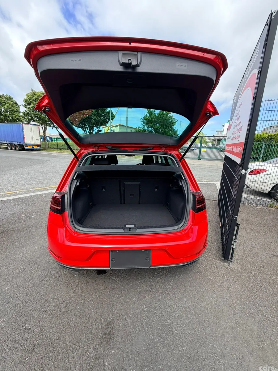 Volkswagen Golf Hatchback, Petrol, 2019, Red