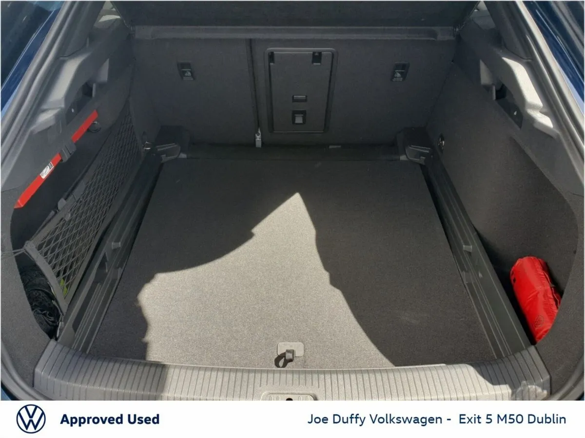 Volkswagen ID.7 Hatchback, Electric, 2026, Blue