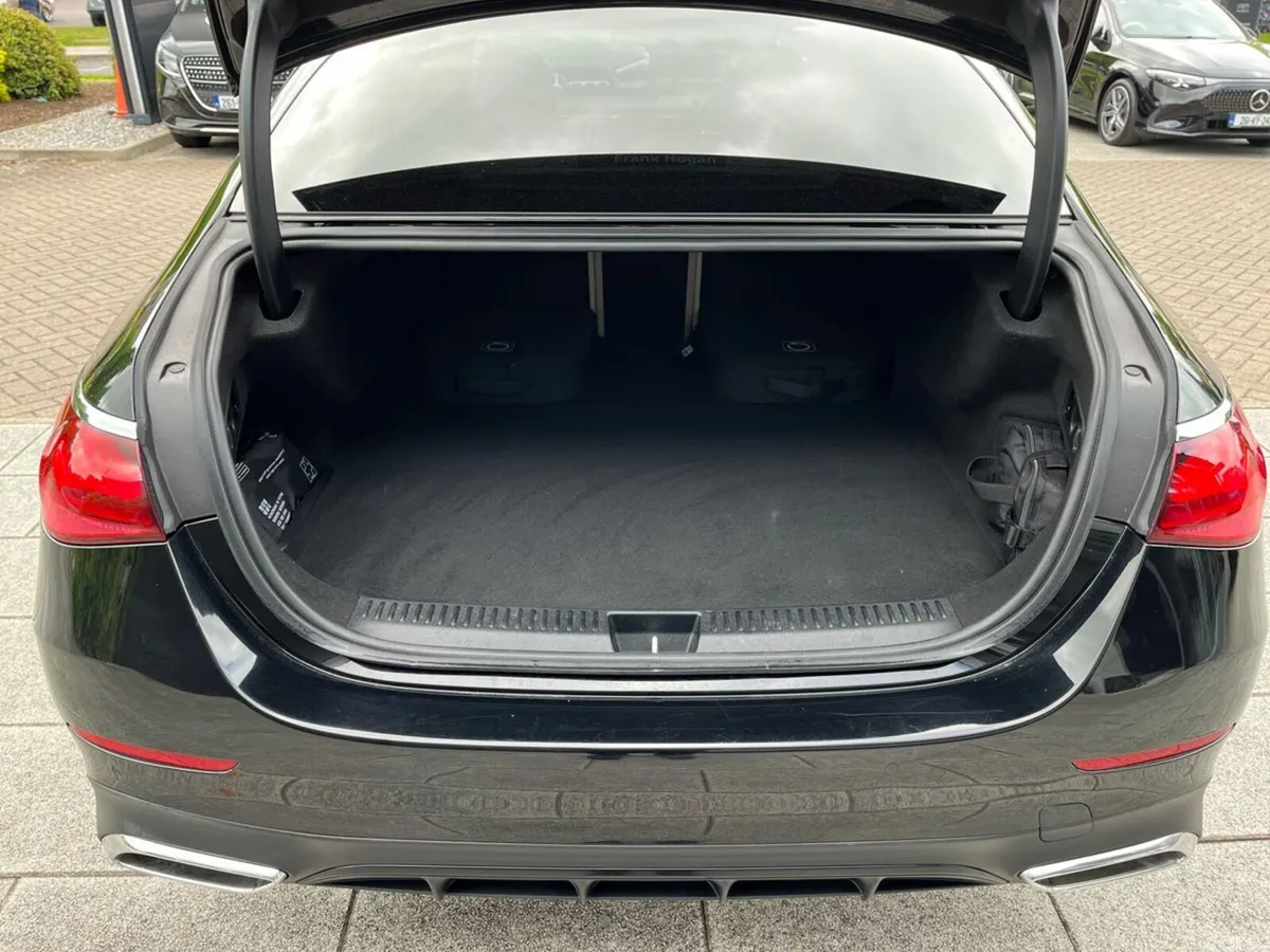 Mercedes-Benz E-Class Saloon, Diesel Plug-in Hybrid, 2025, Black