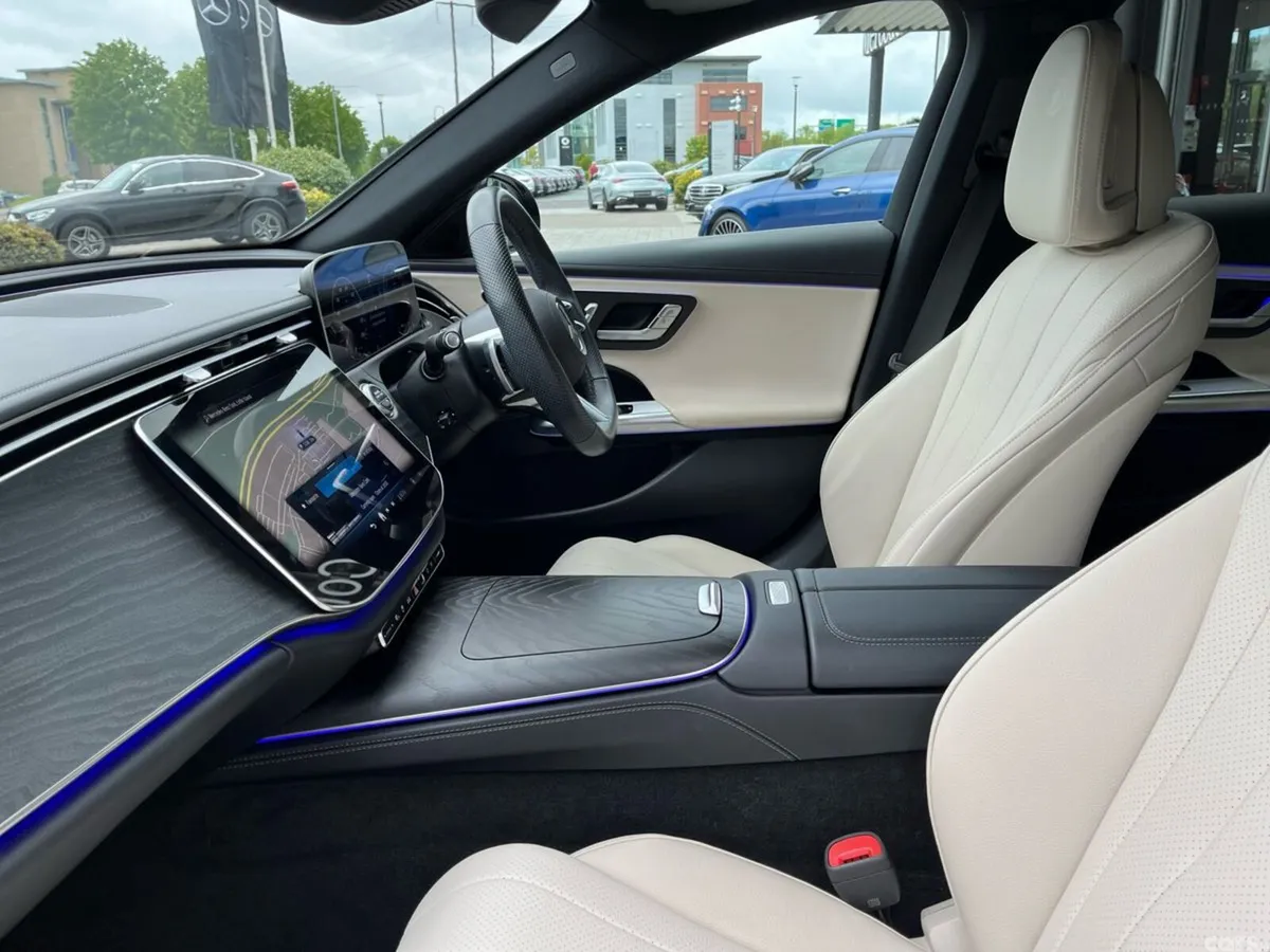 Mercedes-Benz E-Class Saloon, Diesel Plug-in Hybrid, 2025, Black