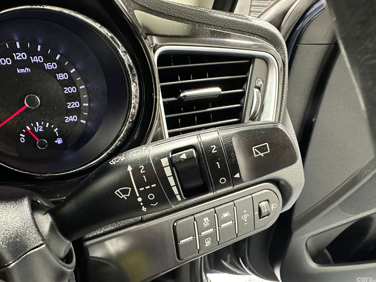 Kia XCeed Hatchback, Diesel, 2021, Blue
