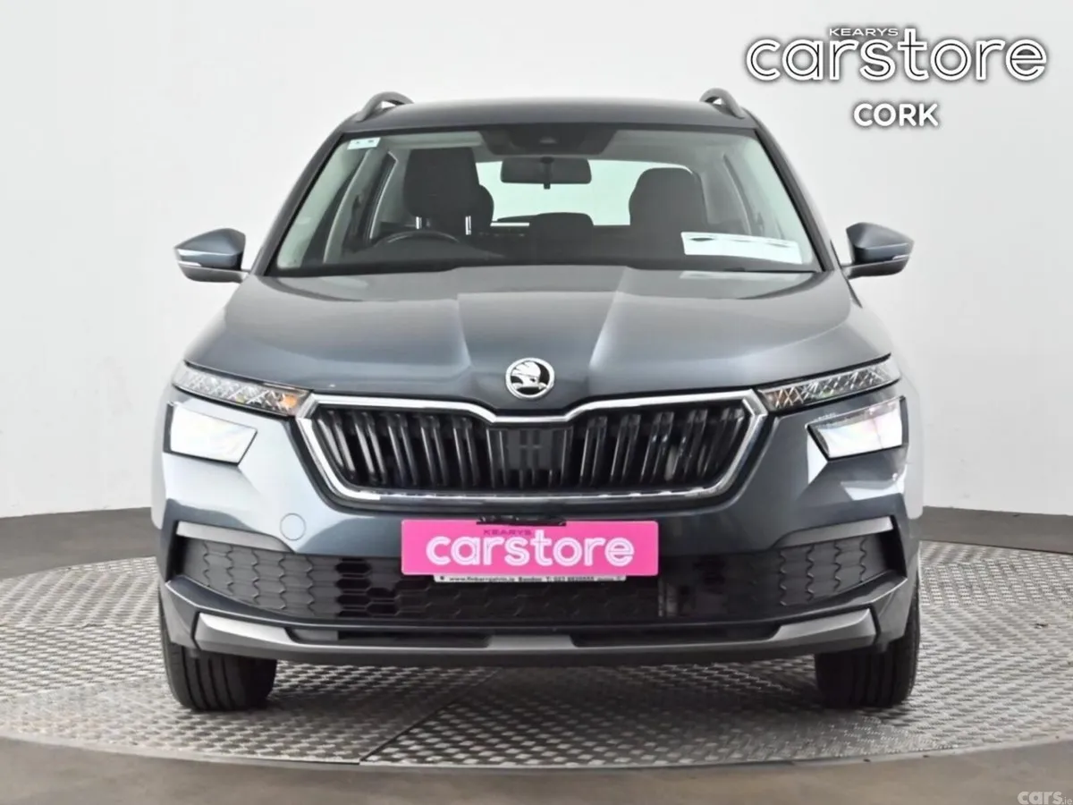 Skoda Kamiq Hatchback, Petrol, 2021, Grey