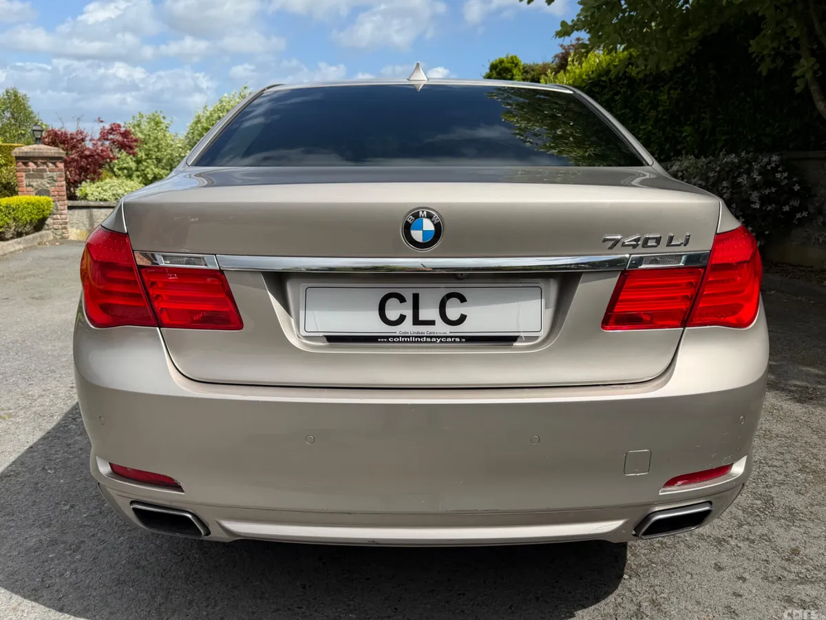BMW 7-Series Saloon, Petrol, 2010, Silver