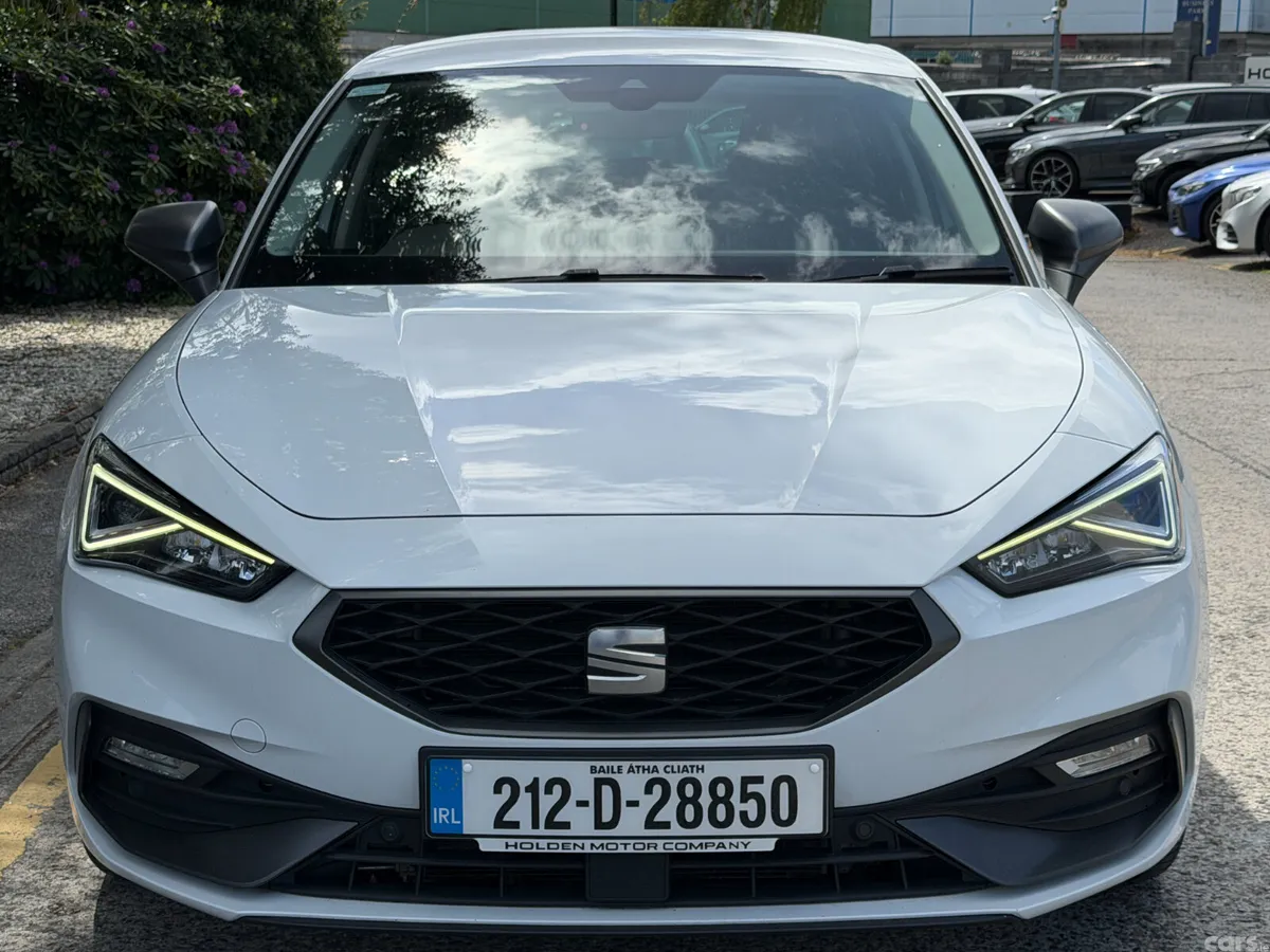 SEAT Leon Hatchback, Petrol Plug-in Hybrid, 2021, White
