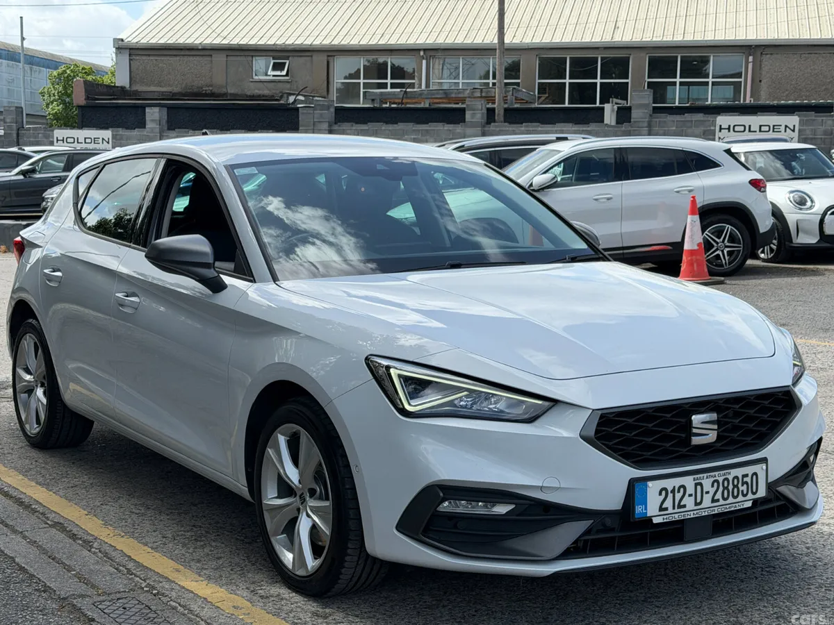 SEAT Leon Hatchback, Petrol Plug-in Hybrid, 2021, White