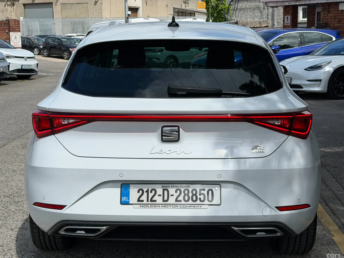 SEAT Leon Hatchback, Petrol Plug-in Hybrid, 2021, White