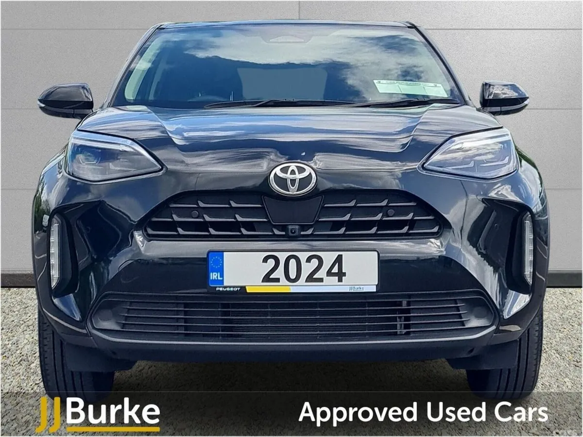 Toyota Yaris Hatchback, Petrol, 2024, Black