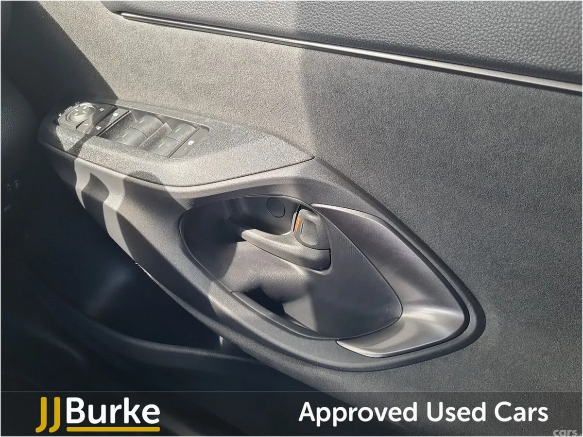 Toyota Yaris Hatchback, Petrol, 2024, Black