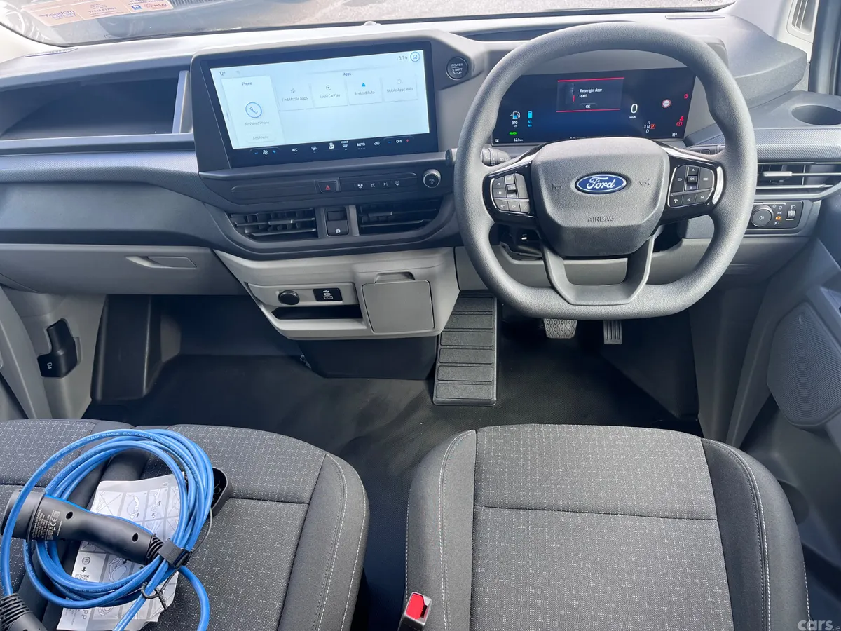 Ford Tourneo Custom MPV, Petrol Plug-in Hybrid, 2027, Grey