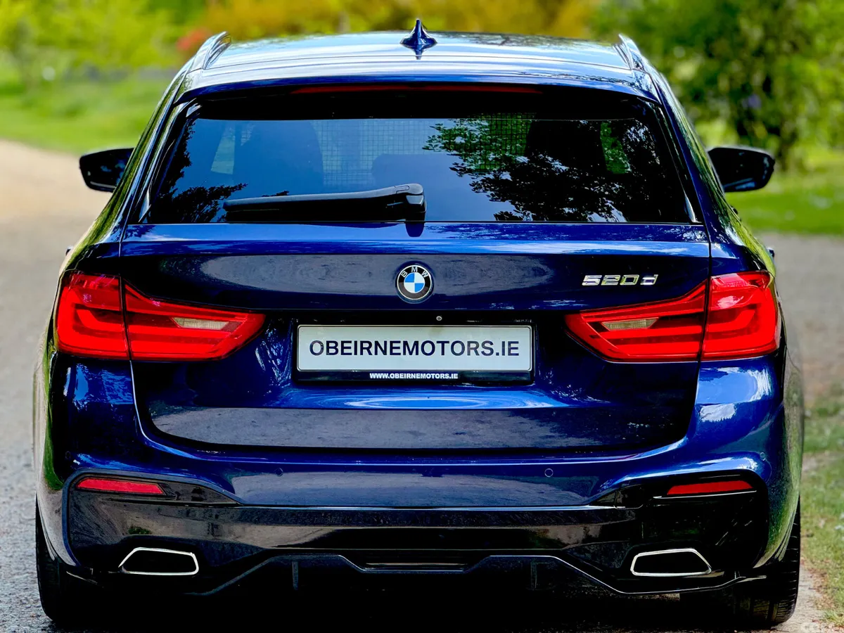 BMW 5-Series Estate, Diesel, 2019, Blue