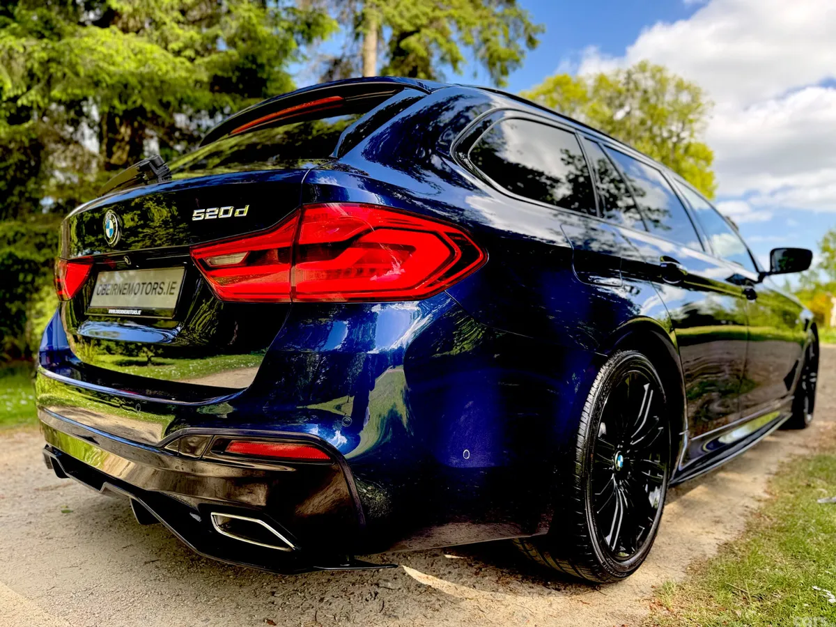 BMW 5-Series Estate, Diesel, 2019, Blue