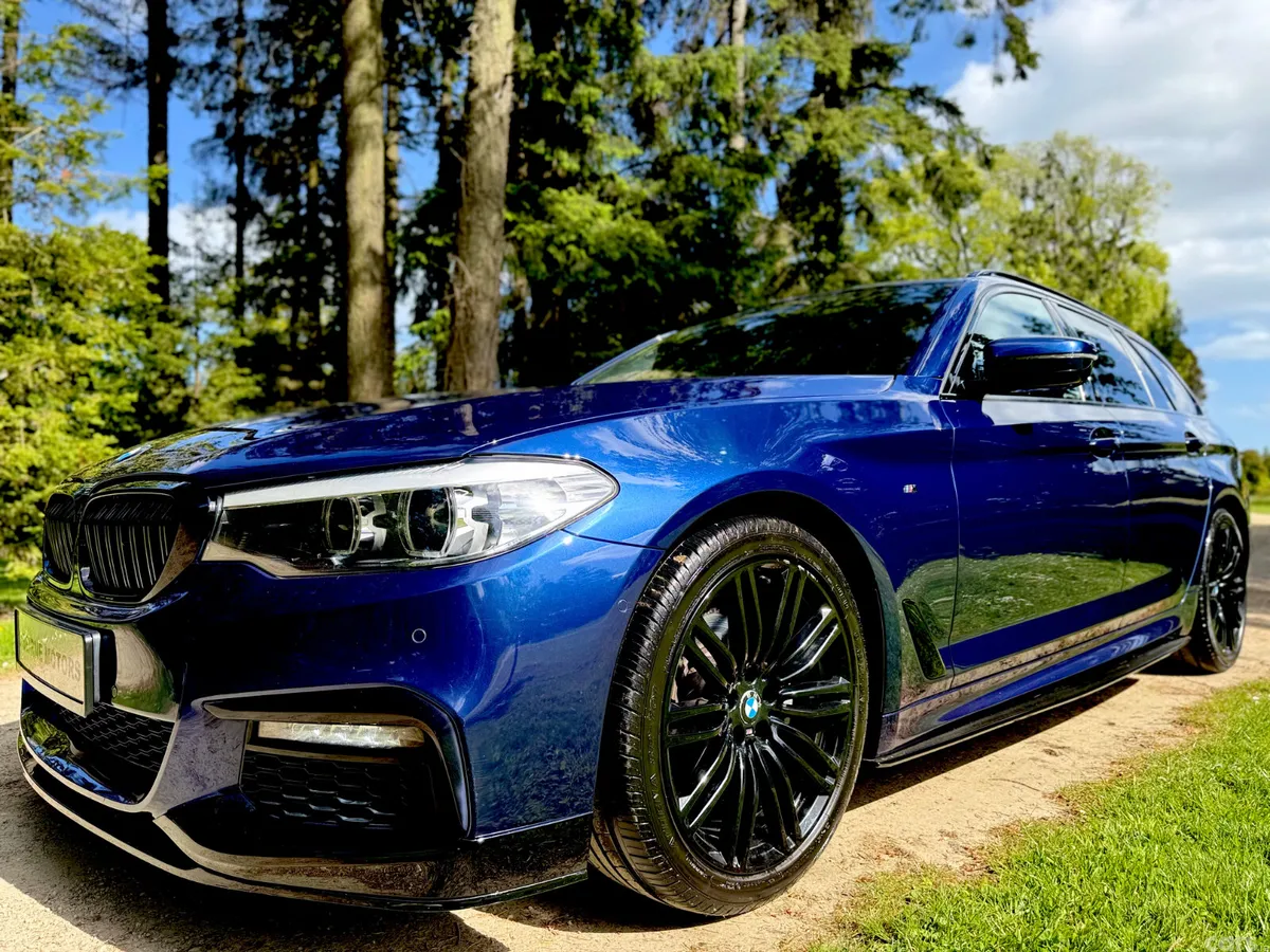 BMW 5-Series Estate, Diesel, 2019, Blue