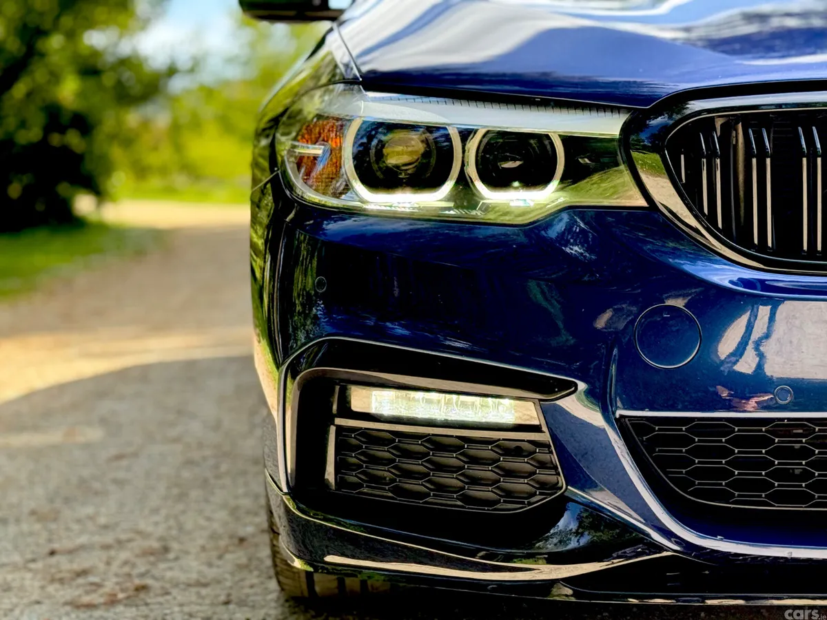 BMW 5-Series Estate, Diesel, 2019, Blue