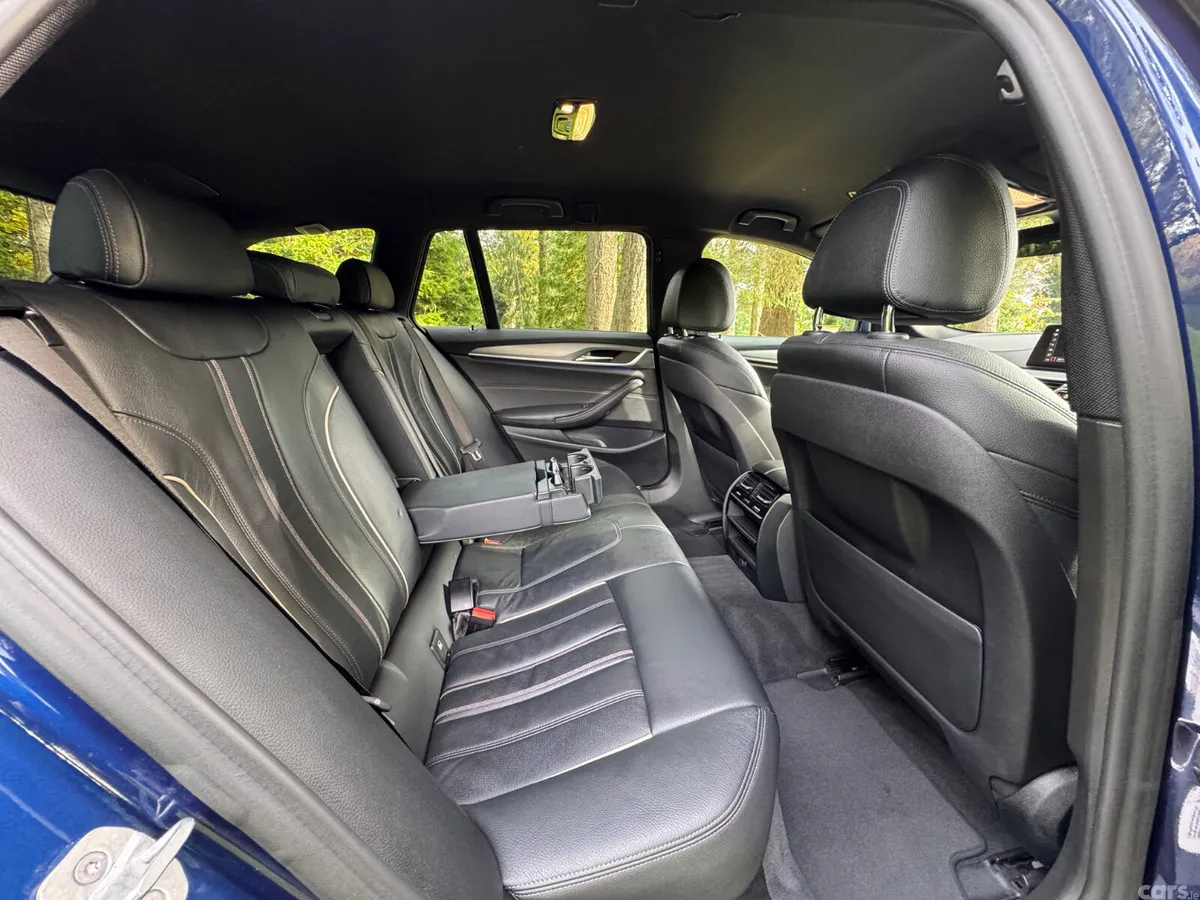 BMW 5-Series Estate, Diesel, 2019, Blue