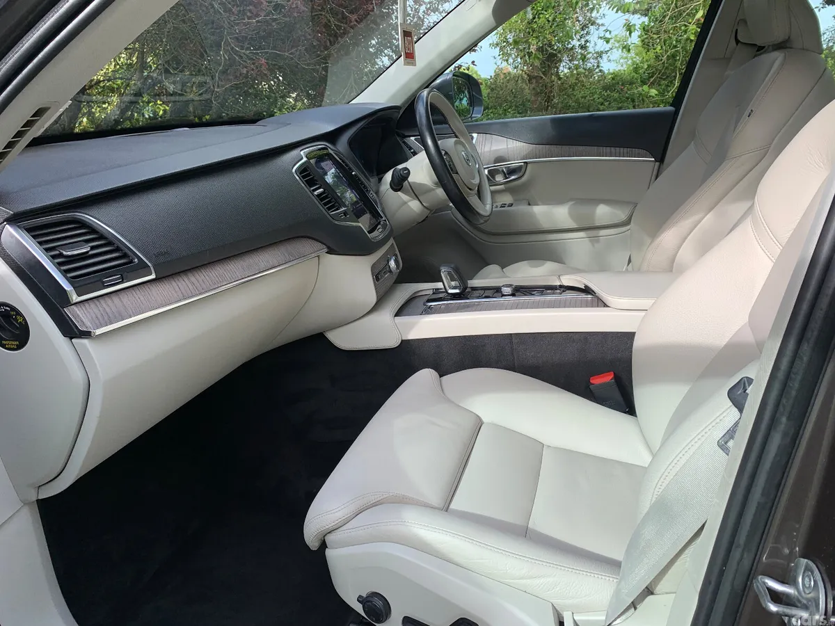 Volvo XC90 SUV, Petrol Plug-in Hybrid, 2023, Grey